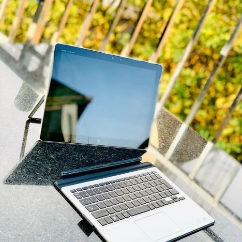 HP Elitebook X2 1012