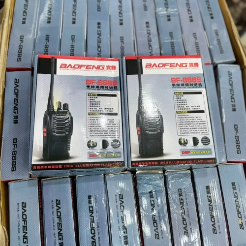 Baofeng 888s License Free Walkie Talkie(Range Upto 2km), Size: Pocket Size
