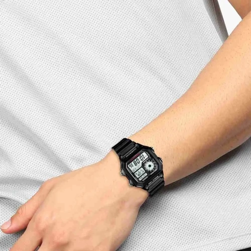 Casio Men's Sports Watch  Light Stopwatch Alarm 50m Water Resist