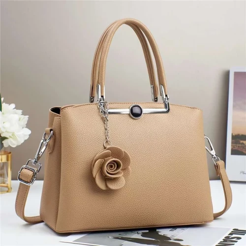 Elegant luxury ladies hand bags