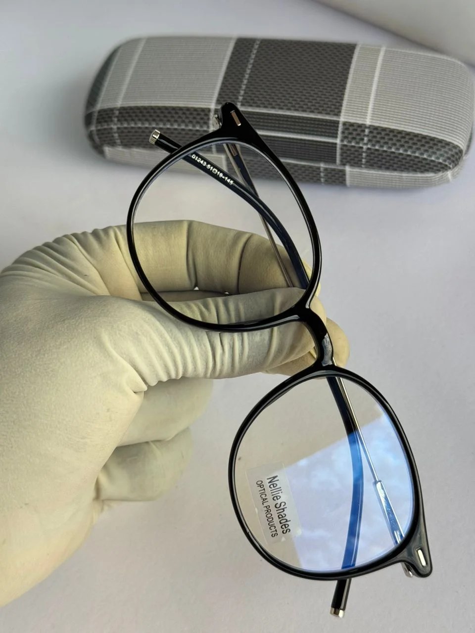 Ladies designer transparent glasses