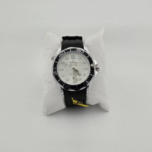 Men's unique wrist watch