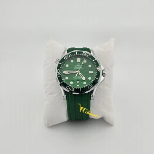 Men's green rubber strap watch