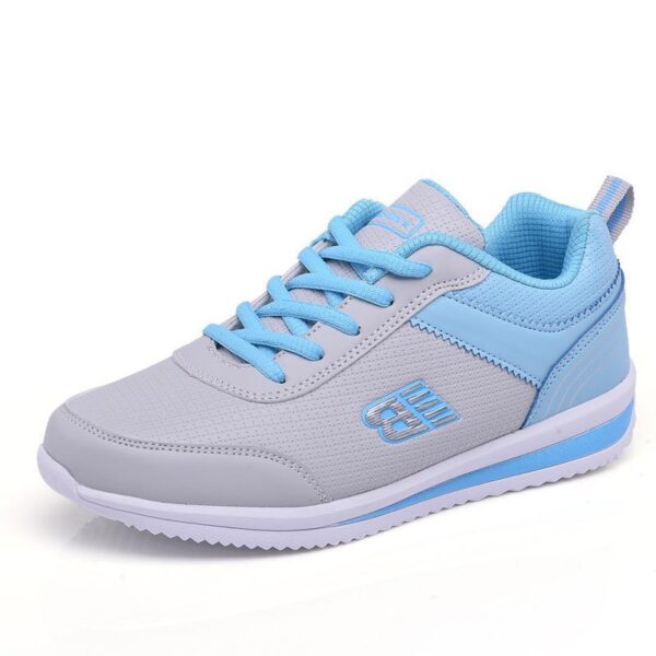 Ladies casual sneakers