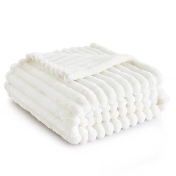 Soft white throw blanket from Bedsure!