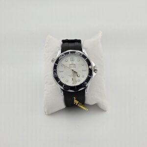 Men's unique wrist watch